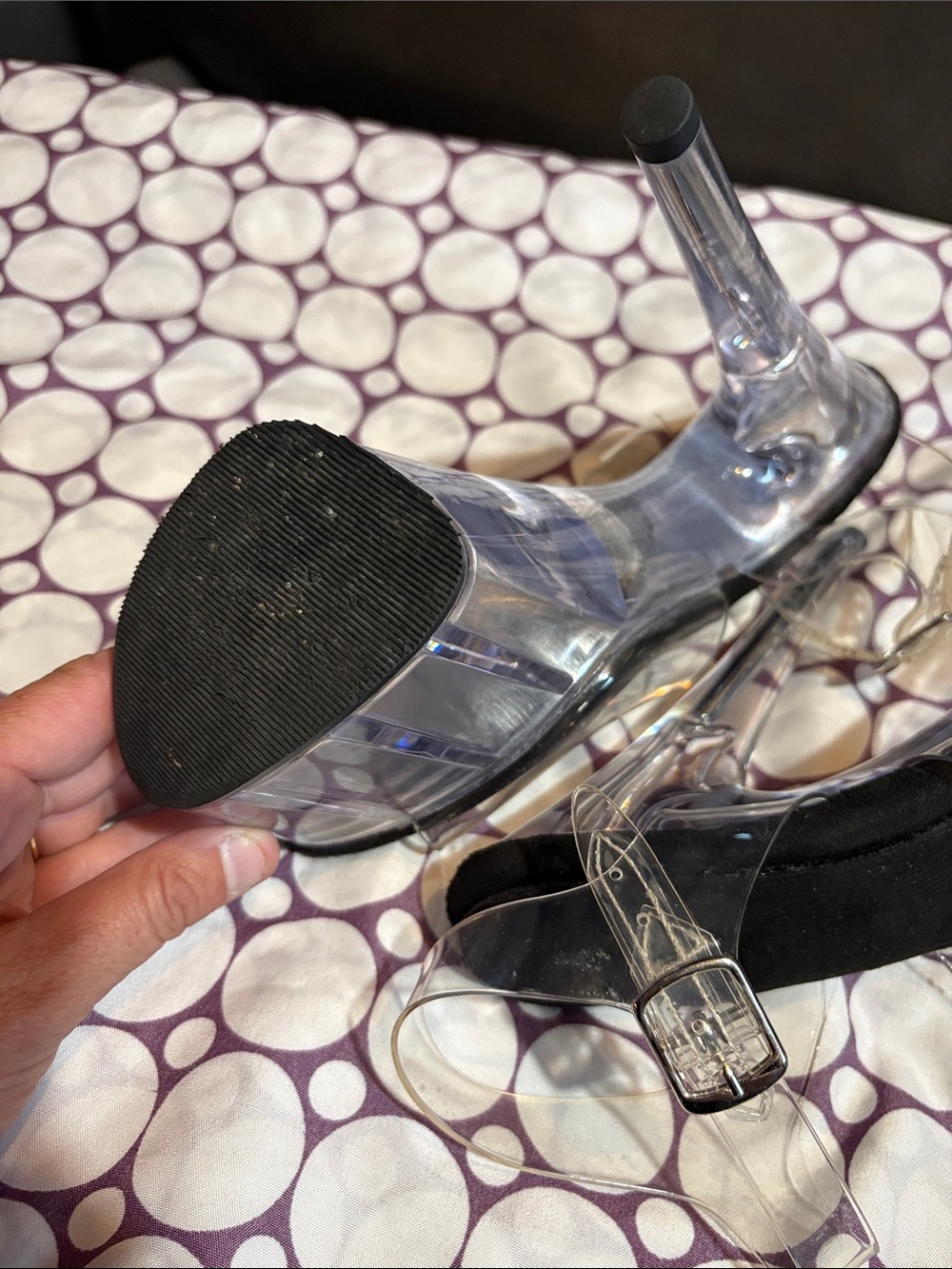 Clear Platform High Heel - Black Insole 9” long Maybe size 6 or 6.5 but notsure - Picture 6 of 7